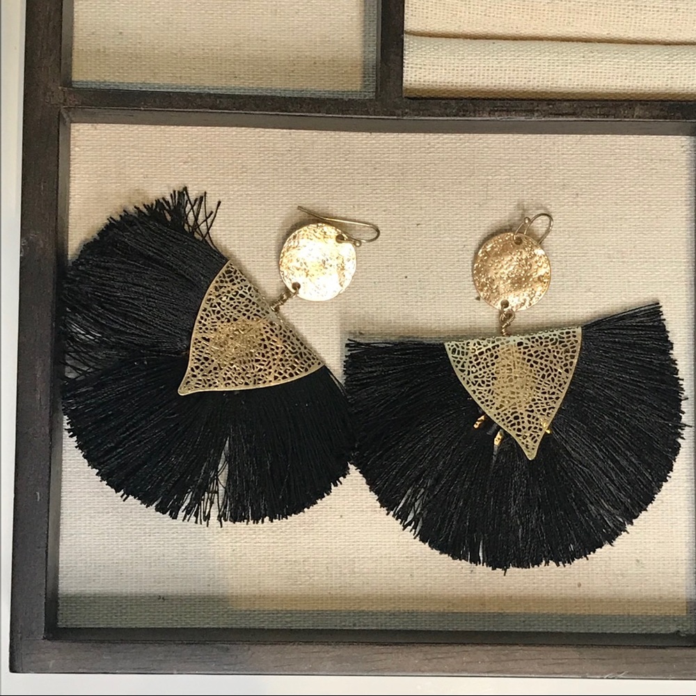 Two Statement Earrings Bundle - image 4